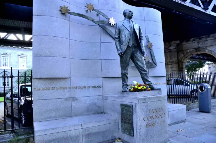Hotels near James Connolly Memorial Statue