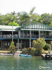 Lake Barrine Rainforest Cruise and Teahouse