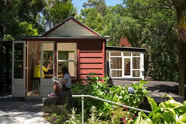 Hotel in zona McCahon House