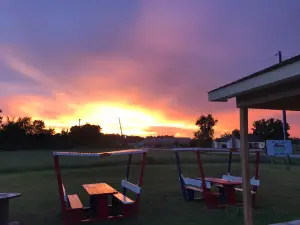 Longview Greens Miniature Golfing