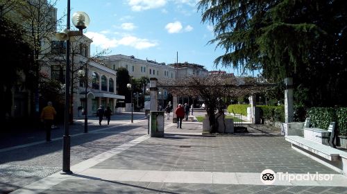 Viale delle Terme