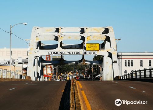 Edmund Pettus Bridge