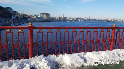 Parkovy Pedestrian Bridge