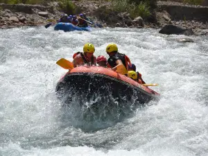 EXPEDICIONES LUNAHUANA | RAFTING ADVENTURES