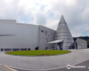 香港-新居濱市 機票酒店 自由行