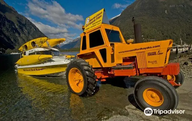 Roscos Milford Sound Kayaks