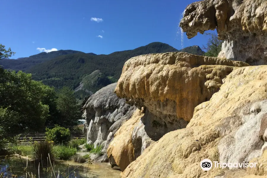 The Petrifying Fountain of Reotier