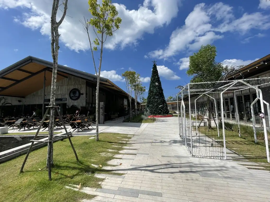 Hotels near Porto de Phuket