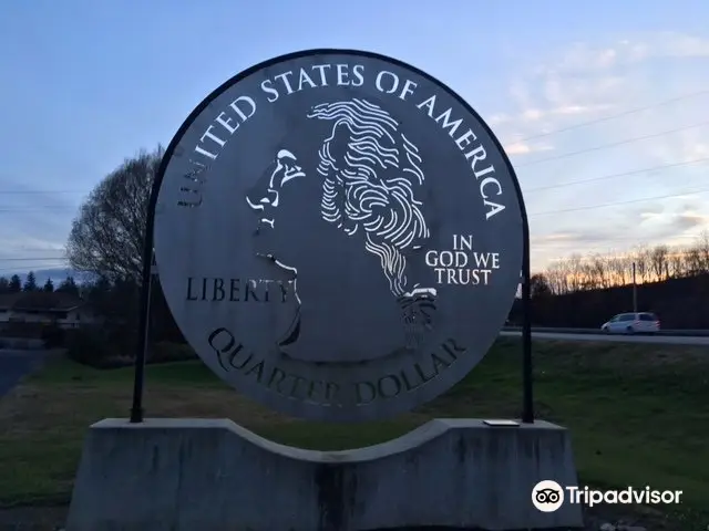 Roadside Giants of the Lincoln Highway