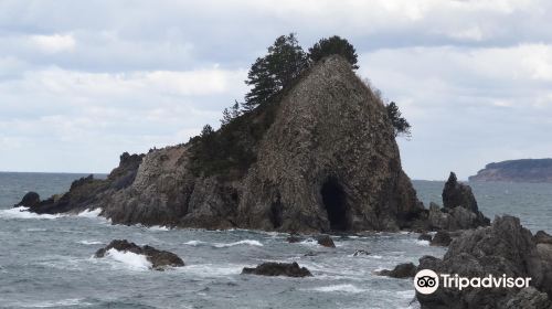 Gangara-ana (Coastal cave)