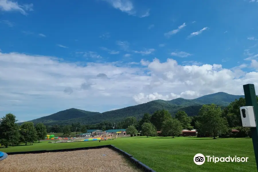 Yogi Bear's Jellystone Park Camp-Resort: Luray, VA