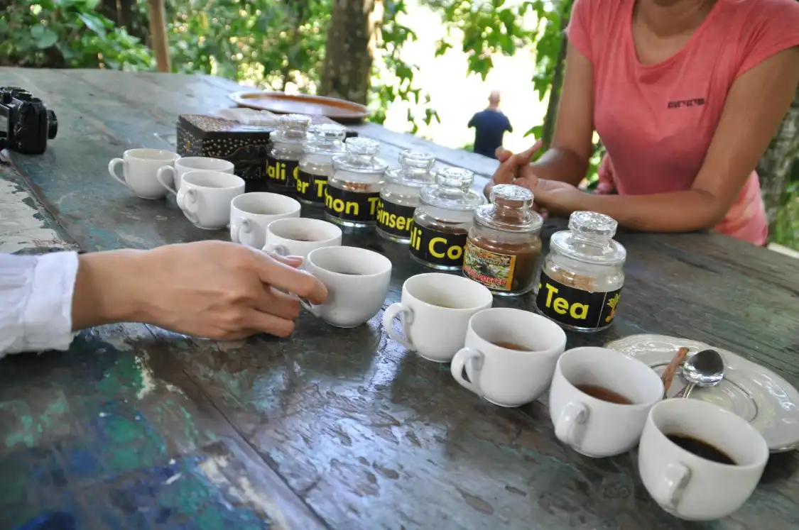 Hotels near Jakawana