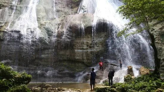 Karmon Waterfall