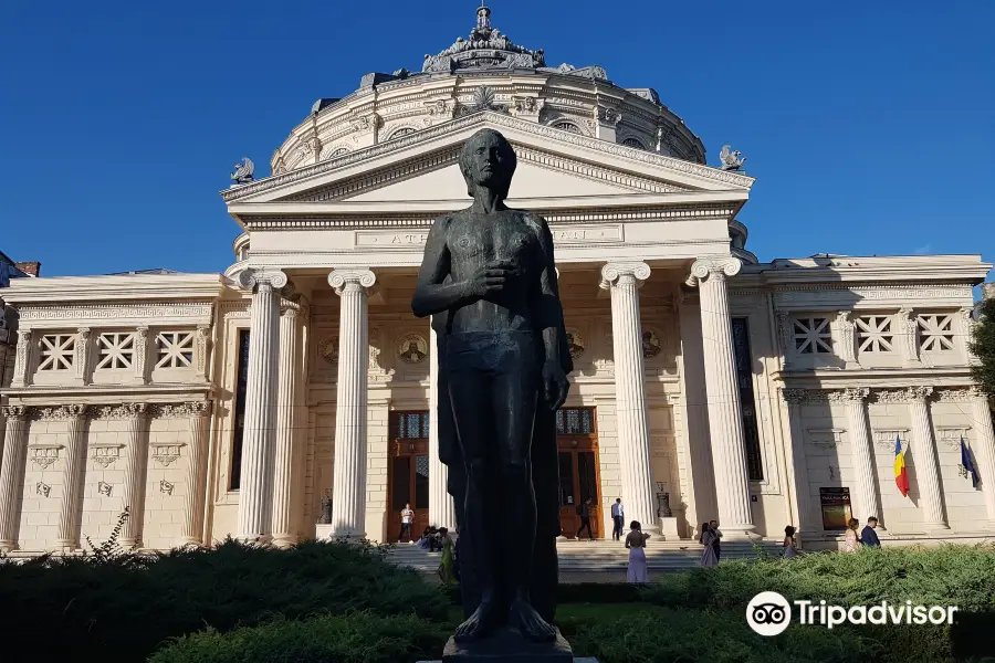 Statue of Mihai Eminescu