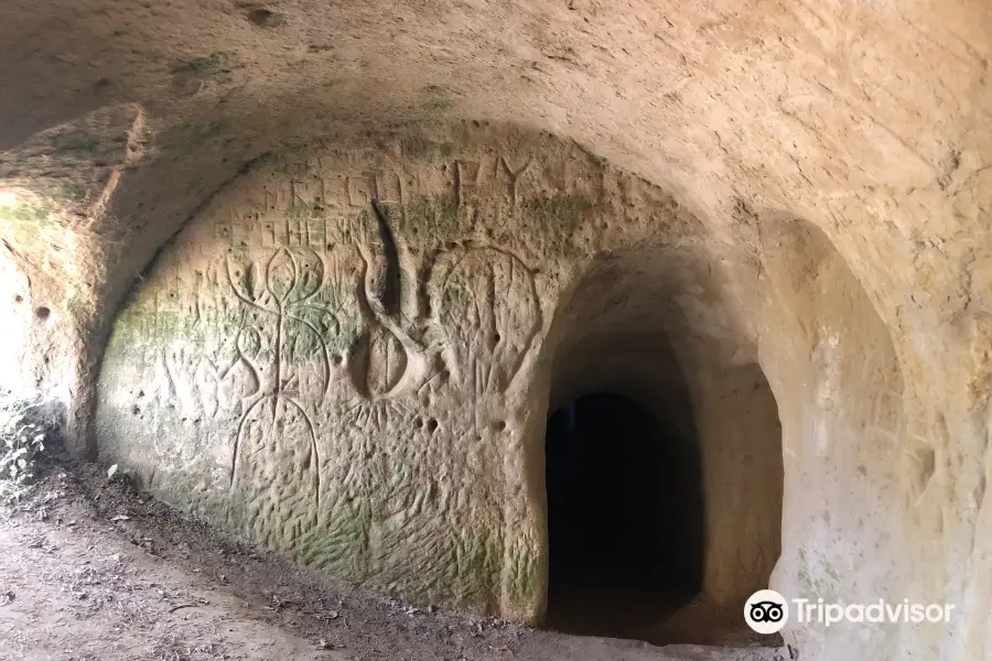 Grottes du Mont-Vully