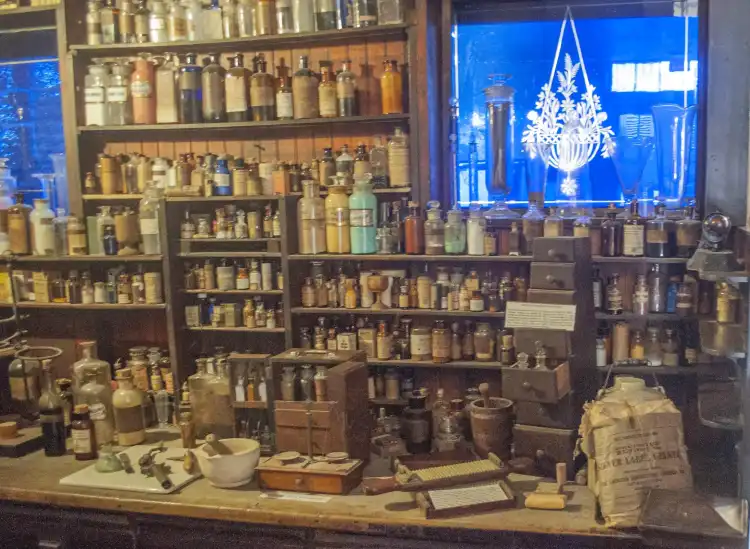 Các khách sạn gần New Orleans Pharmacy Museum