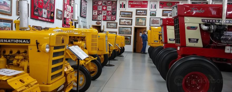 Farmall-Land USA