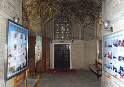Mir-i-Arab Madrasa