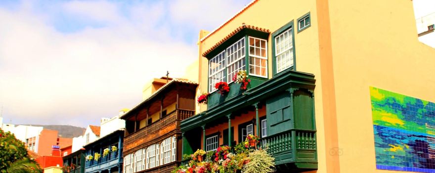 Balcones de la avenida Maritima