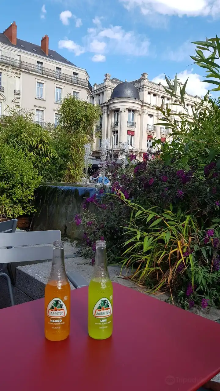 Hotels near Place du Ralliement