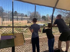 スプリング・リバー・パーク &動物園