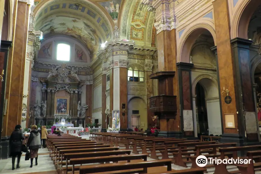 Duomo (Santi Pietro e Caterina)