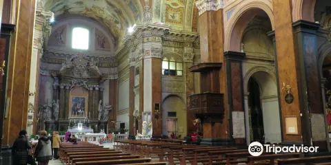Duomo （Santi Pietro e Caterina）