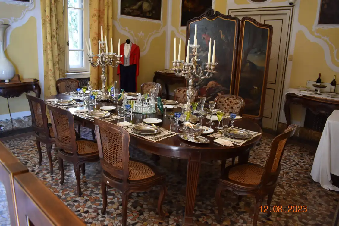 Hotels near Duino Castle / Devinski Grad