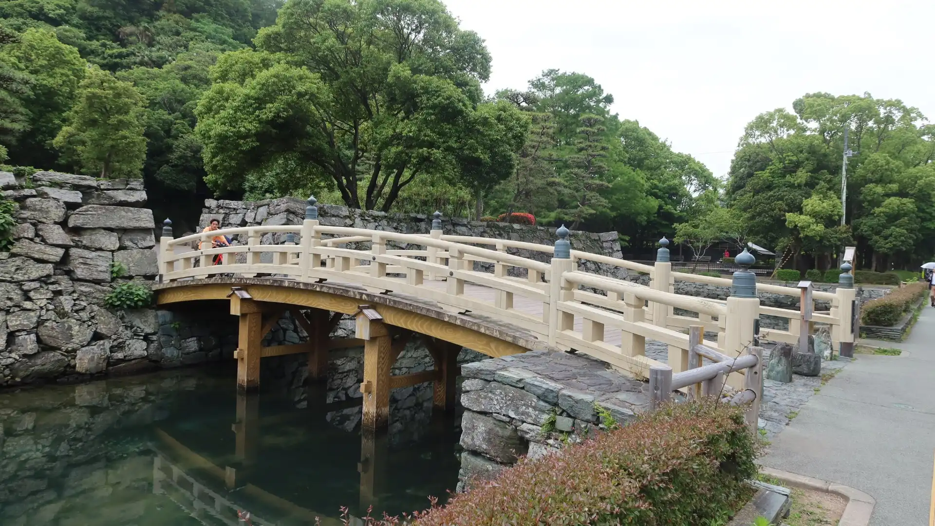徳島城跡周辺のホテル