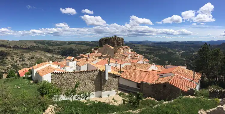 Hotels in Fuentes en Segures
