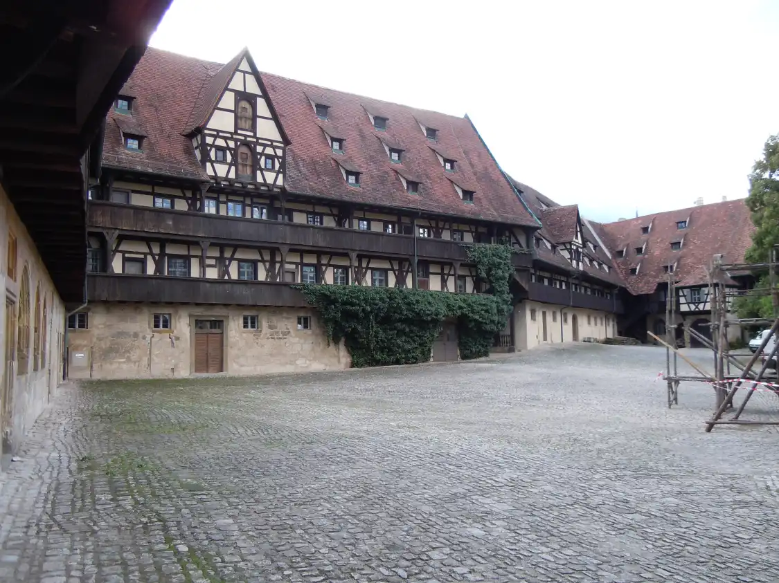 Hotels near Old Court