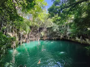 Yokdzonot Cenote