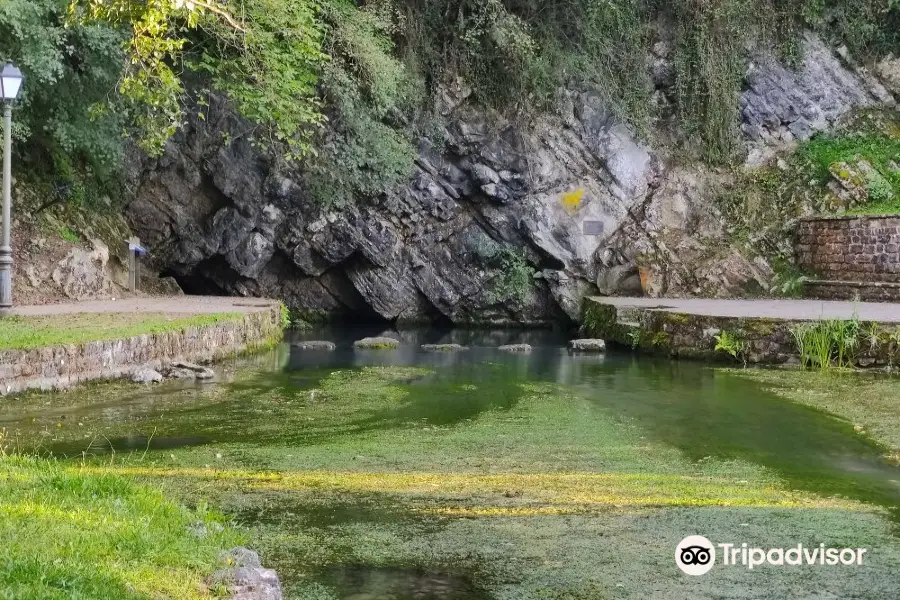 Parque y Nacimiento de La Fuentona en Ruente