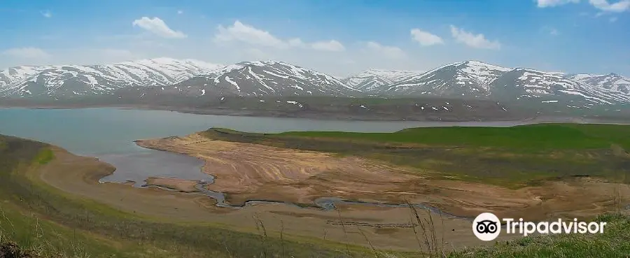Spandaryan Water Reservoir