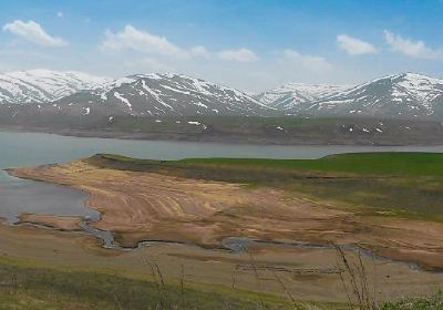 Spandaryan Water Reservoir
