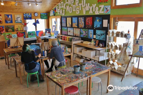 Hands on Art Studio