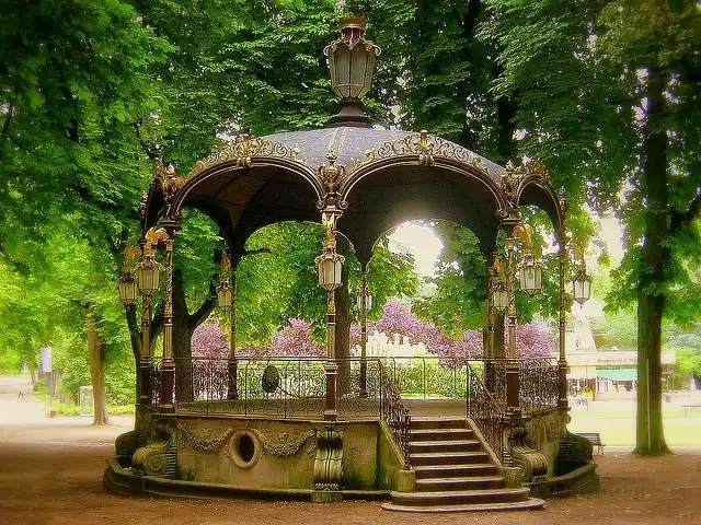 Hotels near Parc de la Pepiniere