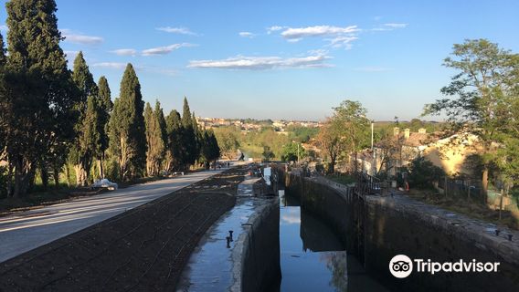 The nine Locks of Fonseranes