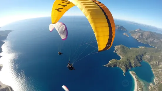 Gravity Tandem Paragliding