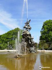 Fama Fountain