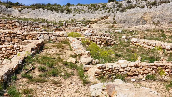 Site archeologique de Roquepertuse