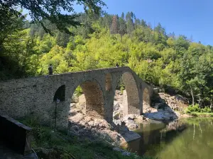 Devil's bridge