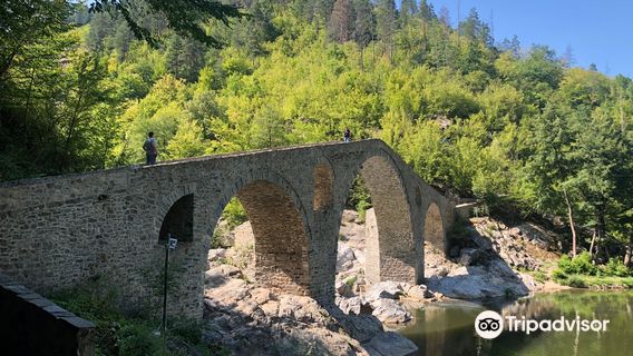 Devil's bridge