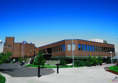 Yellowknife City Hall & Park