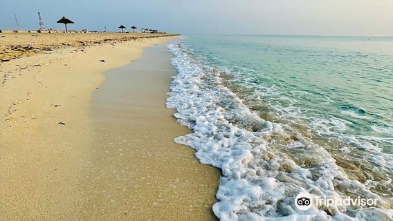 Al Ghārīyah Beach