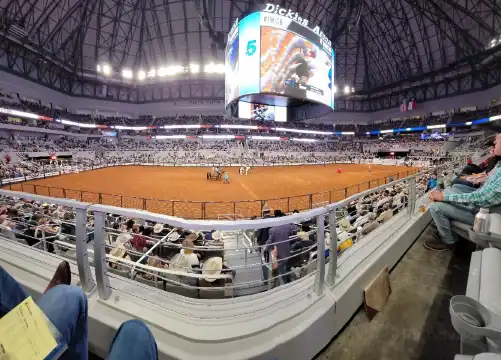 Hotels near Dickies Arena