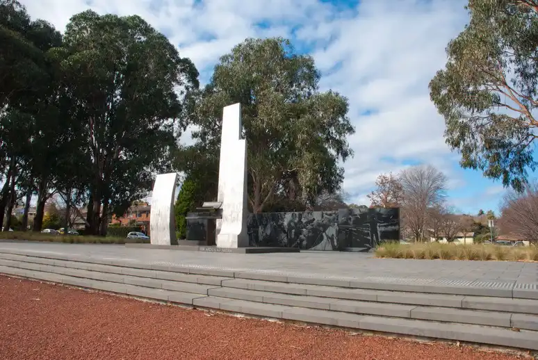 Hotels near Royal Australian Air Force National Memorial