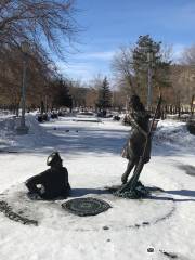 Monument to Street Cleaner and Plumber