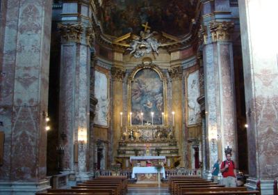 Church of Santa Maria Della Fiora / Source of the Ancient Aqua Traiana Aqueduct