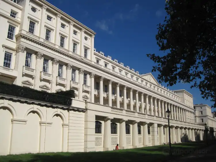 Các khách sạn gần Carlton House Terrace